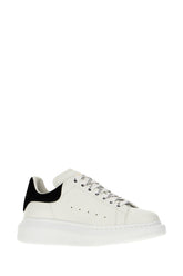 Sneakers in pelle bianca con tallone in pelle scamosciata nera -  | Wise