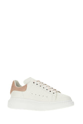 Sneakers in pelle bianca con tallone in pelle scamosciata rosa -  | Wise